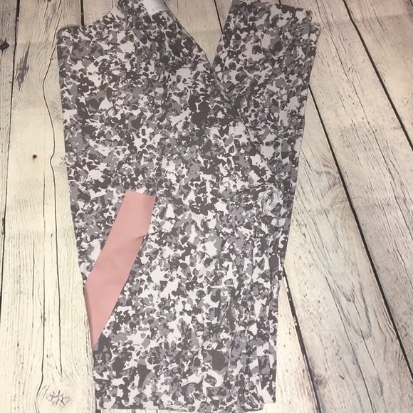 Stella McCartney Adidas Alpha Skin Grey Camo pattern leggings Size Medium - Picture 4 of 10